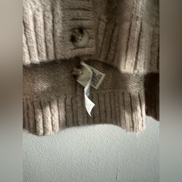 L.L. Bean Knitted Button Poncho/Cape - Picture 6 of 7